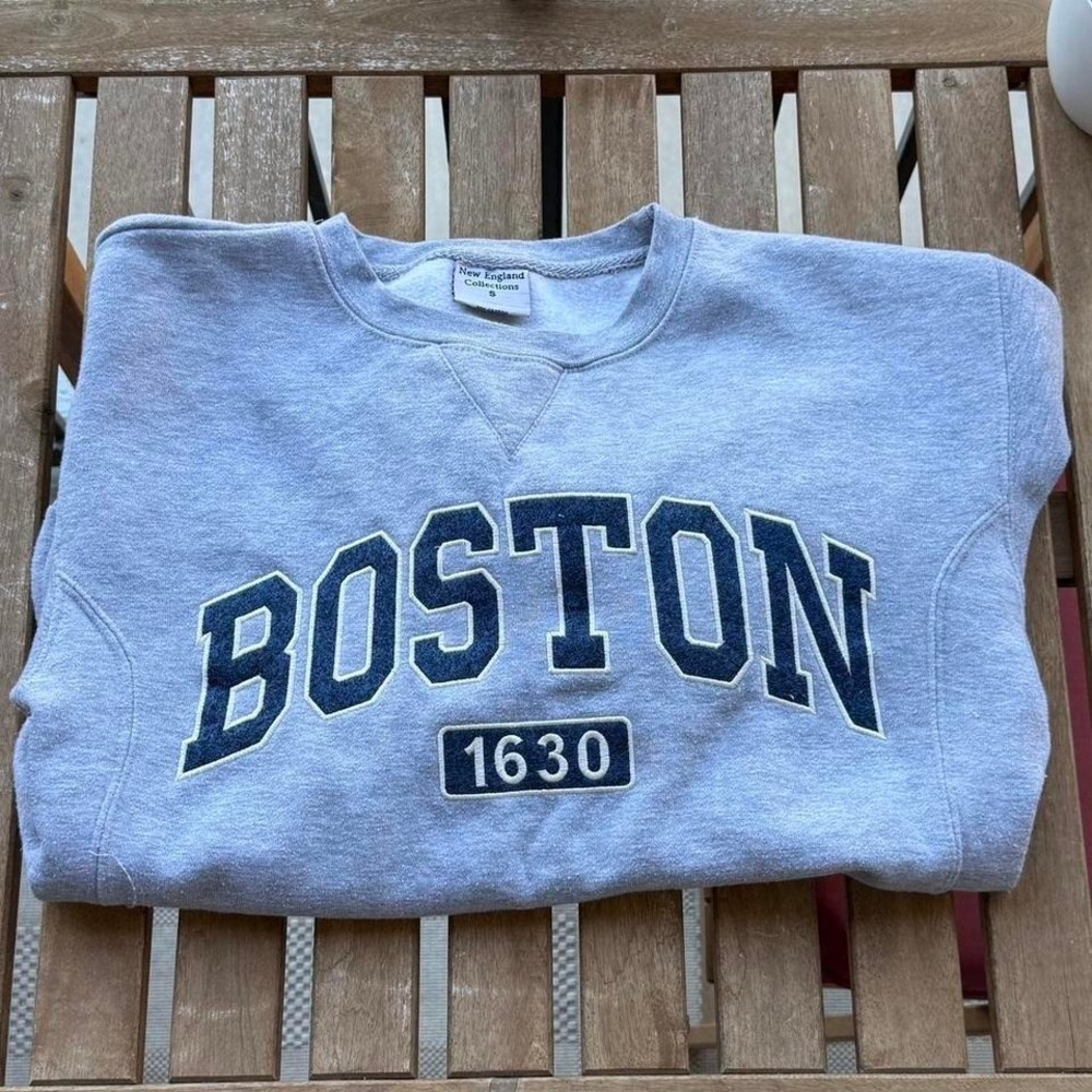 Boston Grey Crewneck #boston #crewneck - Picture 4 of 4